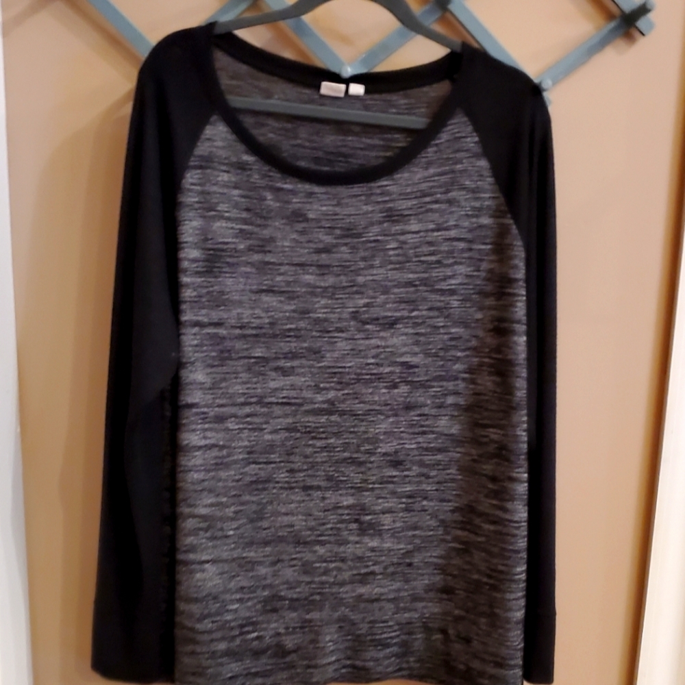 Two Gap Lightweight Sweaters